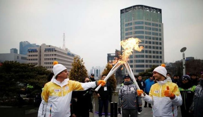 كيم يونغ وإيفانكا ترامب يحضران حفل اختتام الأولمبياد الشتوي في كوريا الجنوبية
