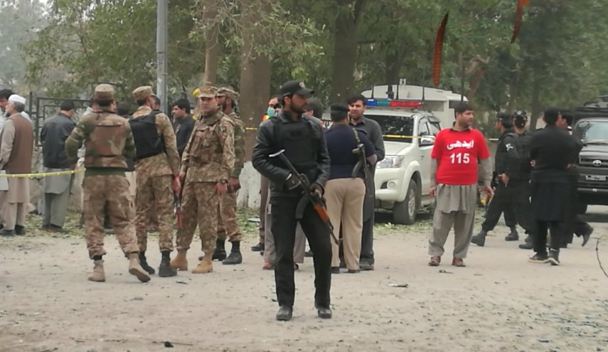 مقتل جنود ورجال شرطة باكستانيين في هجومين بكويتا