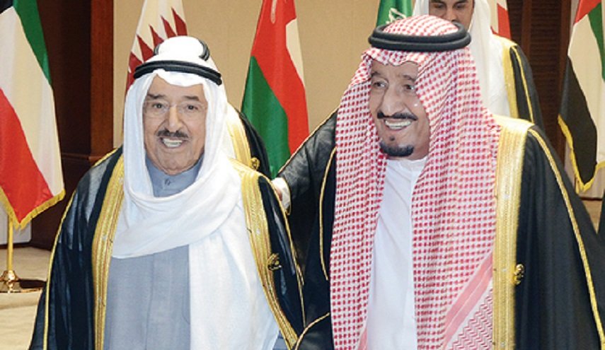 امير الكويت يبعث برسالة إلى الملك السعودي