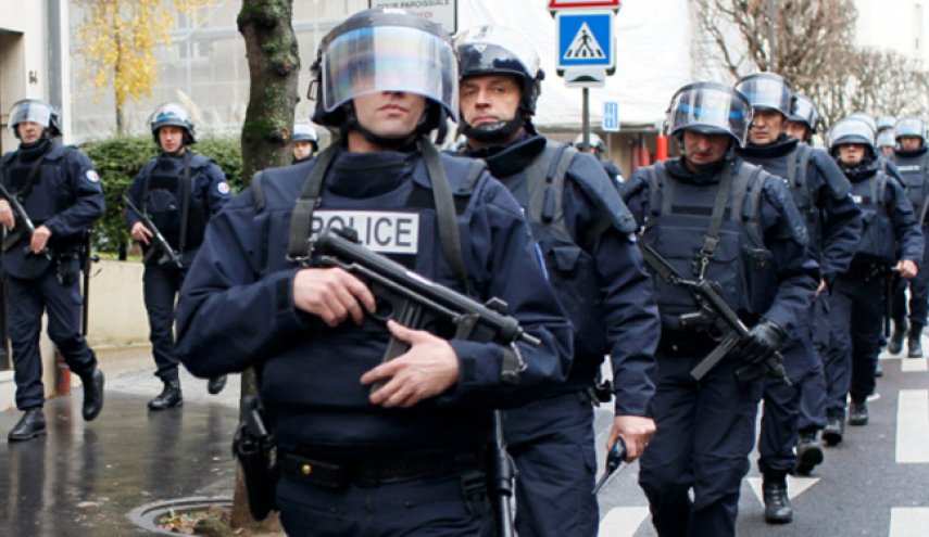درگیری پلیس فرانسه با مخالفان دفن زباله هسته‌ای

