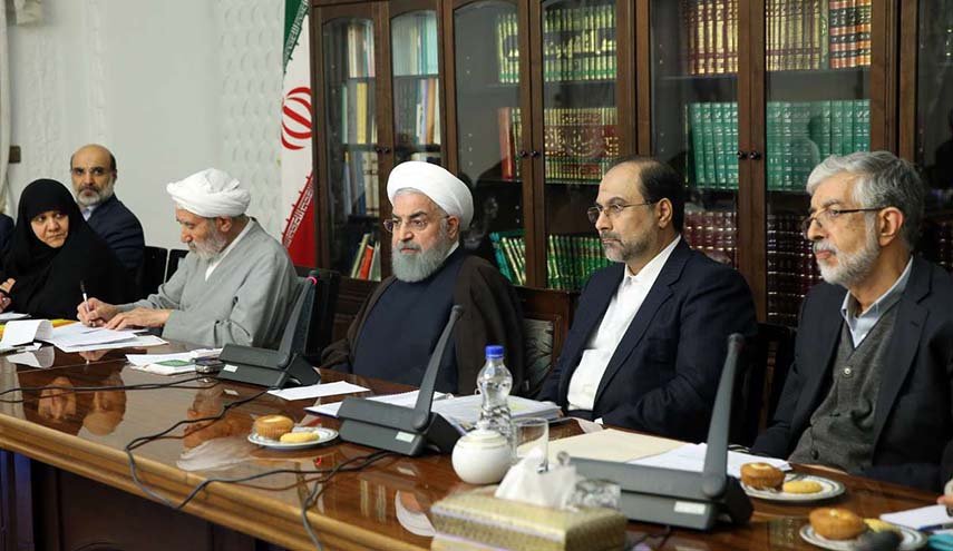 روحاني:نولي اهتماما خاصا للمشاركة النسوية بالادارة والعمل
