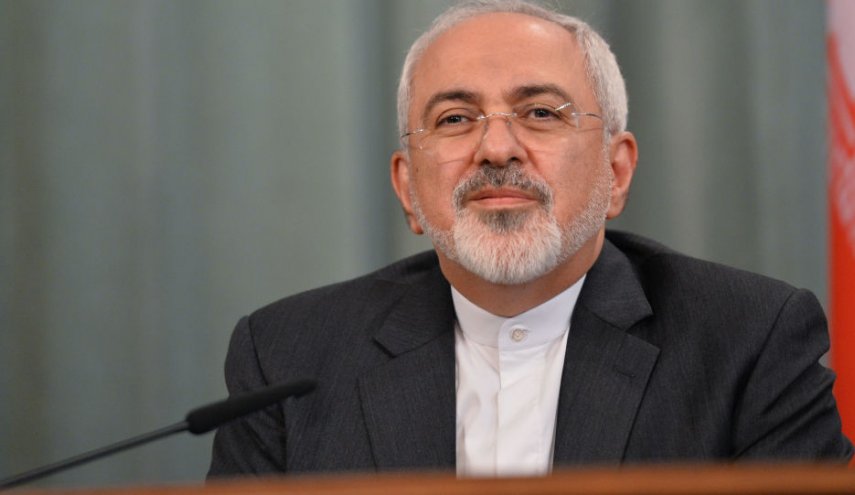 وزیر خارجه ایران با شاهد خاقان عباسی نخست وزیر پاکستان دیدار و گفتگو کرد