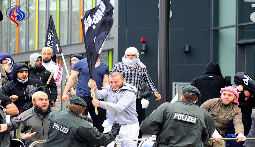 شبيغل: قرابة مائة إسلاموي ألماني معتقلون في الشرق الأوسط
