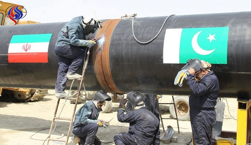 علماء باكستان يحذرون: عدم تنفيذ مشروع الغاز الايراني يضر باقتصادنا