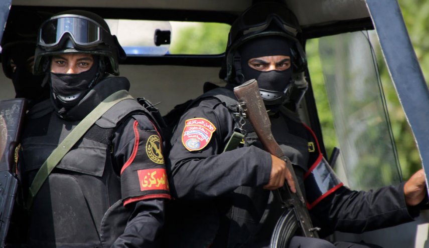 الأمن المصري يقتل 6 مسلحين على صلة بهجوم الإسكندرية