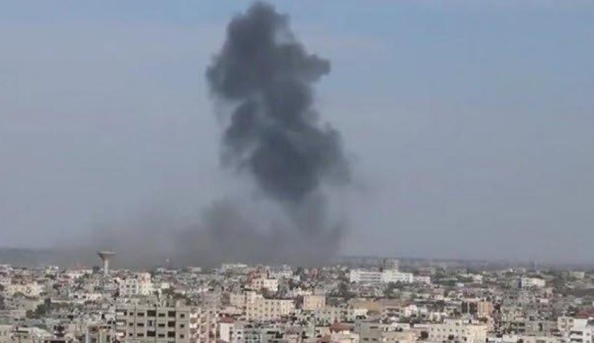 رژیم صهیونیستی یک پایگاه مقاومت در نوار غزه را بمباران کرد