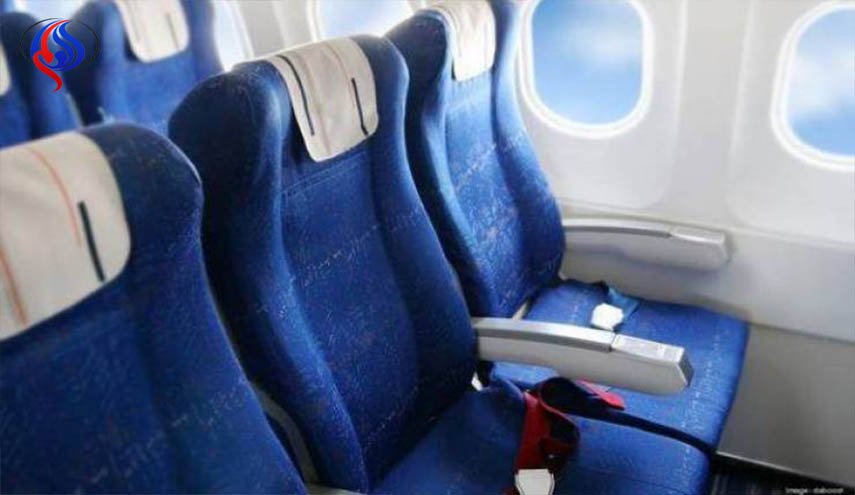 لماذا تكون مقاعد الطائرة زرقاء دوماً؟