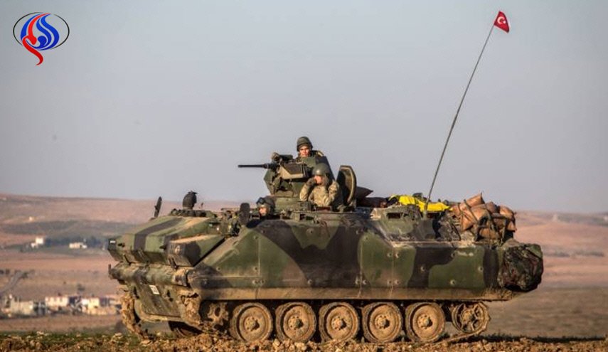شاهد.. القوات التركية تبني قاعدة لها على حدود العراق