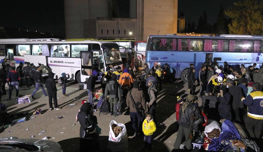 30 حافلة اخرى تنقل مسلحين من دوما الى جرابلس