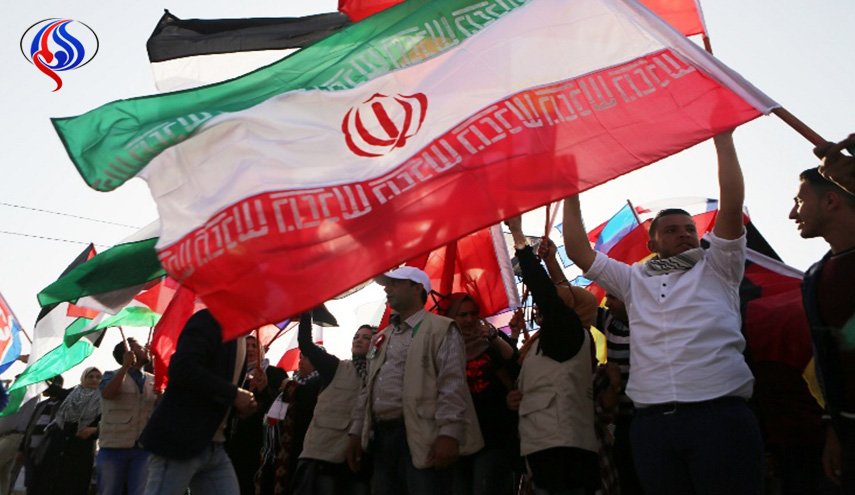 العلم الايراني يرفرف في قطاع غزة
