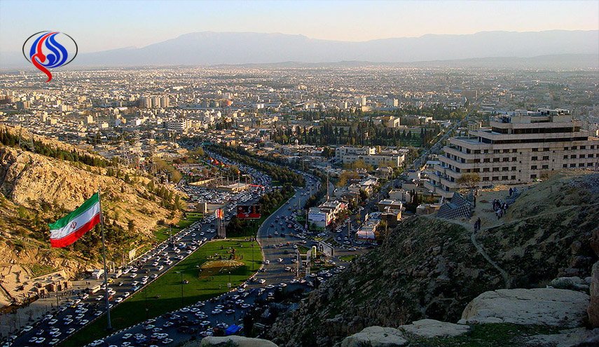 زلزال بقوة 4.3 ريختر يضرب محافظة فارس جنوبي ايران