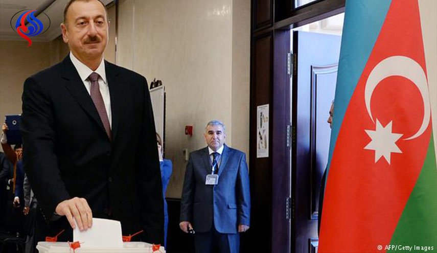 بدء الانتخابات الرئاسية في أذربيجان وعلييف الأوفر حظا