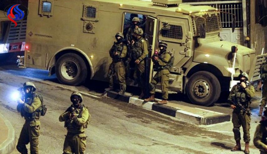 ميدل ايست: إسرائيل تستخدم غاز مجهول ضد المتظاهرين في غزة