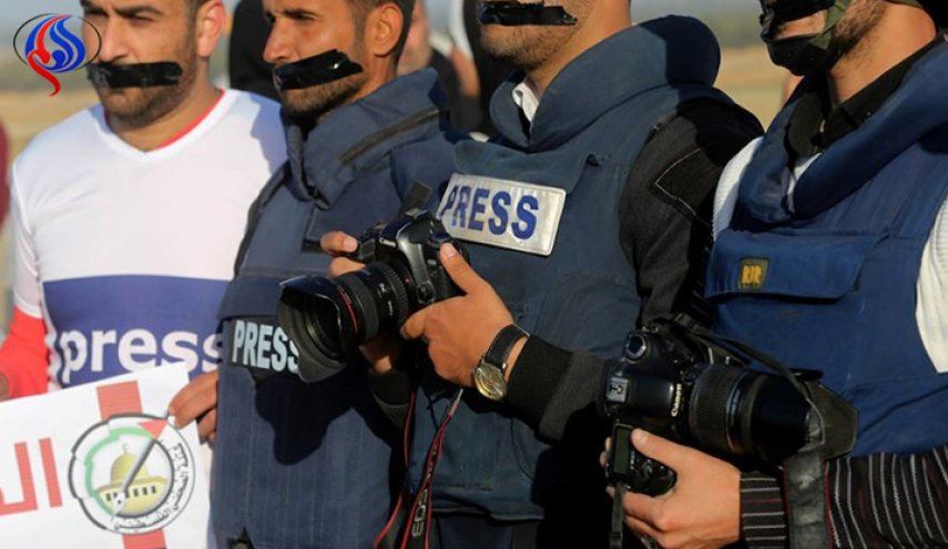 26 صحفياً فلسطينيا في سجون الاحتلال
