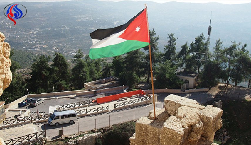 ما هو موقف البرلمان الأردني من إرسال قوات عربية إلى سوريا؟

