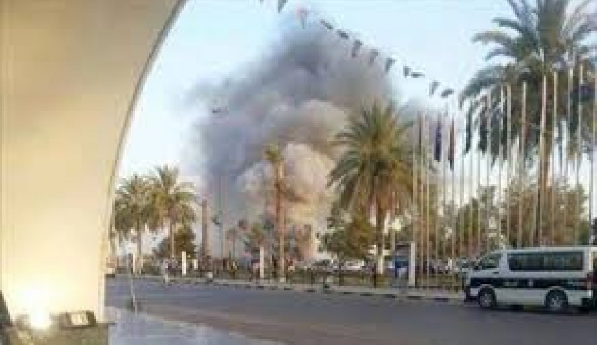 حمله راکتی به فرودگاه طرابلس 