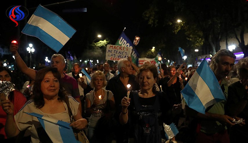 احتجاجات في الأرجنتين بسبب رفع الأسعار