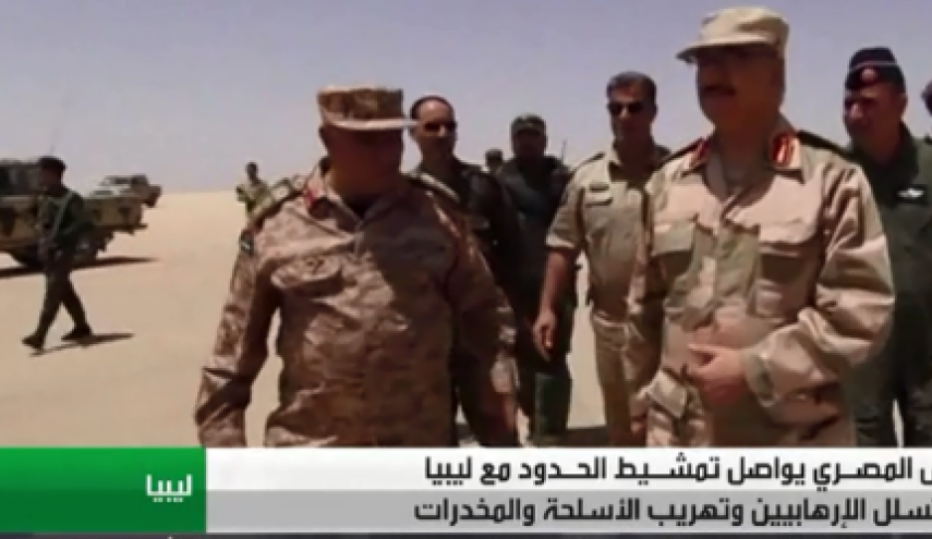 الجيش المصري يواصل تمشيط الحدود مع ليبيا
