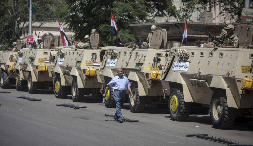 الجيش المصري يرد على 