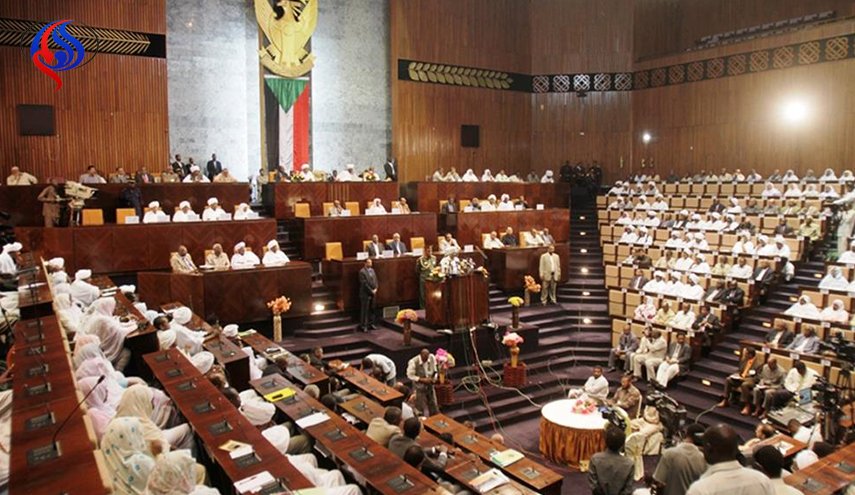توقيعات بالبرلمان السوداني لمساءلة رئيس الوزراء