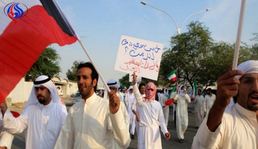 إعفاء البدون من الرسوم الصحية يثير انتقادات نشطاء في الكويت