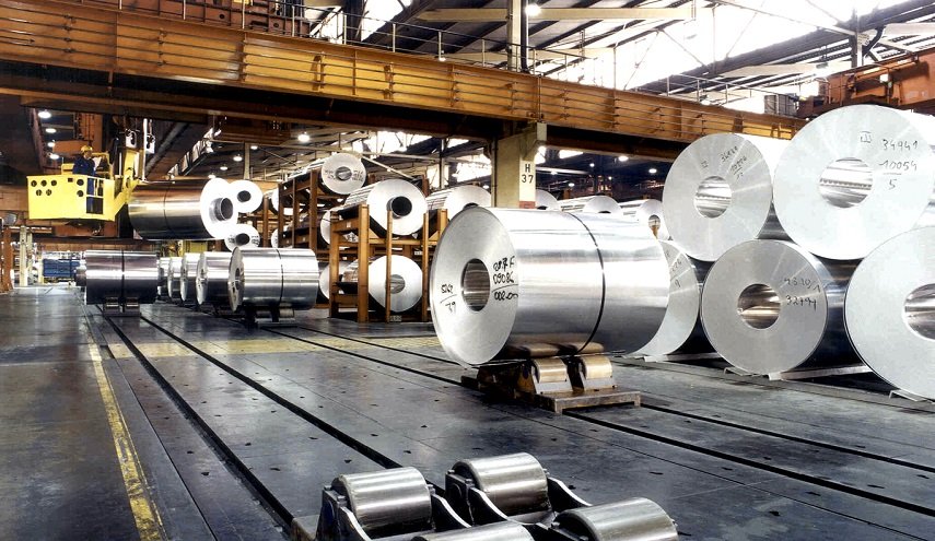ايران تبني مصنعا جديدا للألومنيوم بطاقة 300 الف طن سنويا