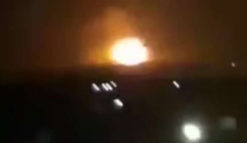 سوريا... استهداف مواقع عسكرية في ريفي حماة وحلب بالصواريخ