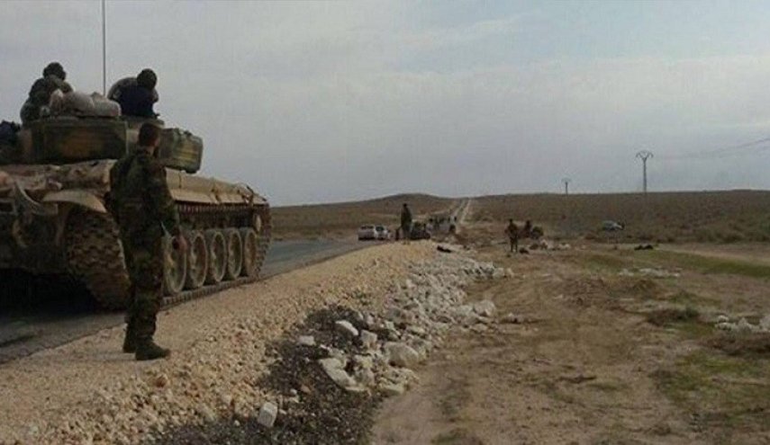 الجيش السوري يقرع أبواب شرق الفرات ” المحتل ”