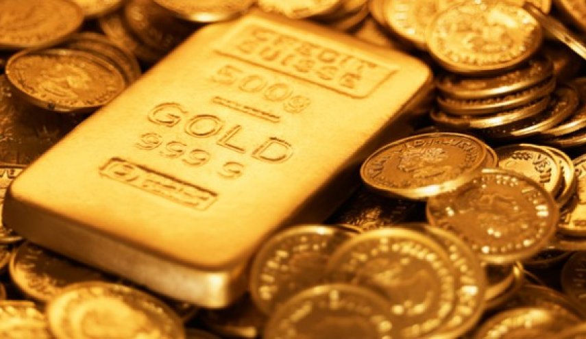 ملياردير مصري يحول نصف ثروته إلى ذهب.. والسبب؟