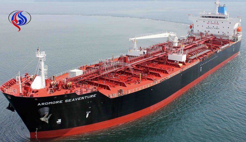 بلومبرگ: به رغم تهدیدهای آمریکا، صادرات نفت ایران رکورد زد