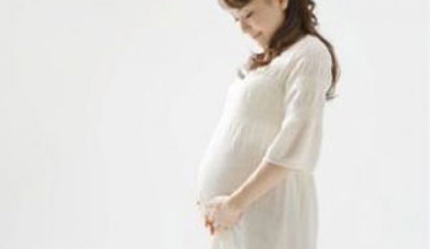 دراسة: تناول الوجبات السريعة يؤخر الحمل