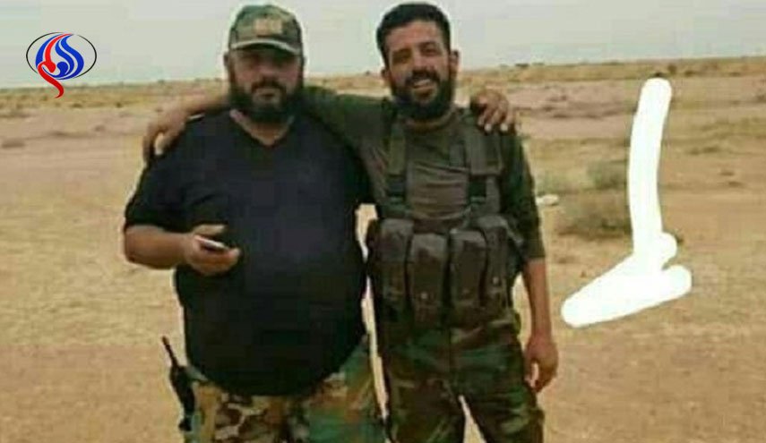 یک فرمانده تروریست ها تسلیم نیروهای هم پیمان سوریه شد