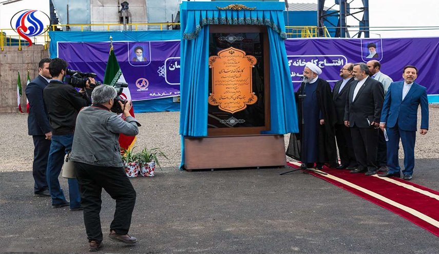 روحاني يفتتح مشروعاً لتكوير خام الحديد بطاقة 2.5 مليون طن
