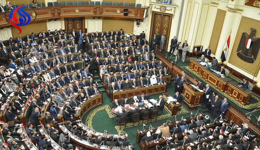 ﻿السادات ينتقد المضايقات للنواب: مصر لم تشهد في تاريخها برلمانا كهذا