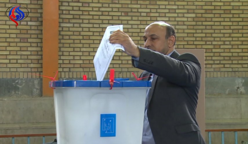 گزارش خبرنگار العالم از عراقی های مقیم ایران که در انتخابات شرکت کردند