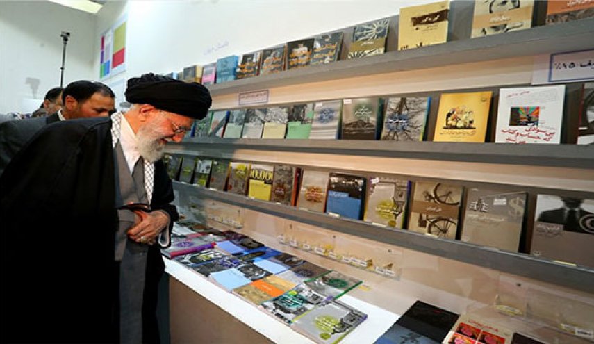 بازدید رهبر معظم انقلاب از سی‌ویکمین نمایشگاه کتاب تهران + تصاویر
