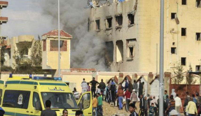 وقوع انفجار مقابل سفارت آمریکا در قاهره