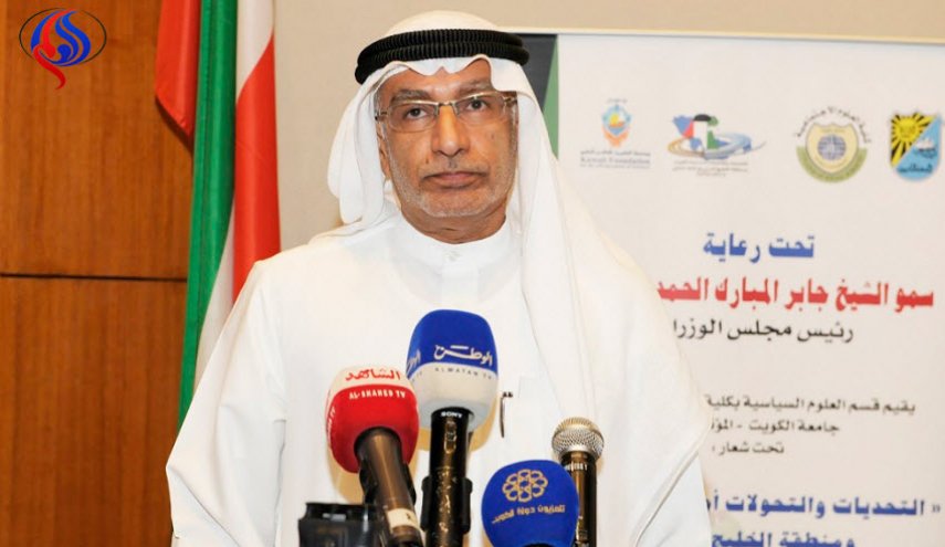 مستشار «بن زايد» يتوعد باستمرار حصار قطر لسنوات