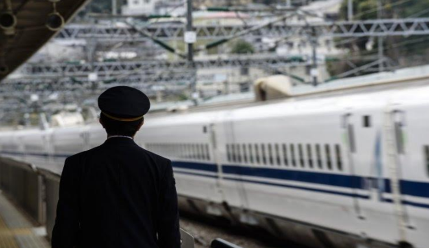 في اليابان.. شركة تعتذر للركاب لتحرُّك القطار قبل موعده بـ25 ثانية