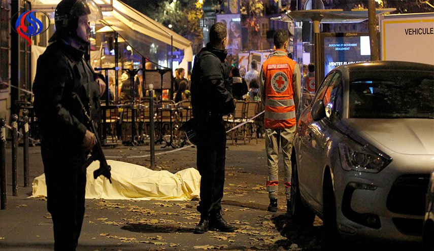 اتهام صديق مرتكب اعتداء باريس بالإرهاب
