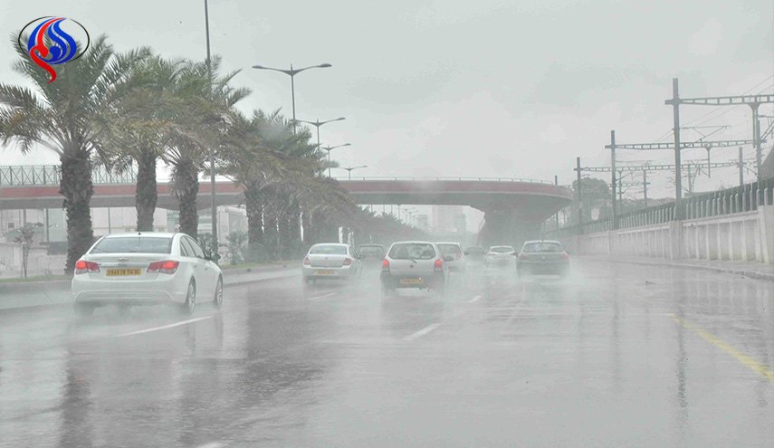 الجزائر ... الأمطار تتسبب في خسائر مادية وبشرية 