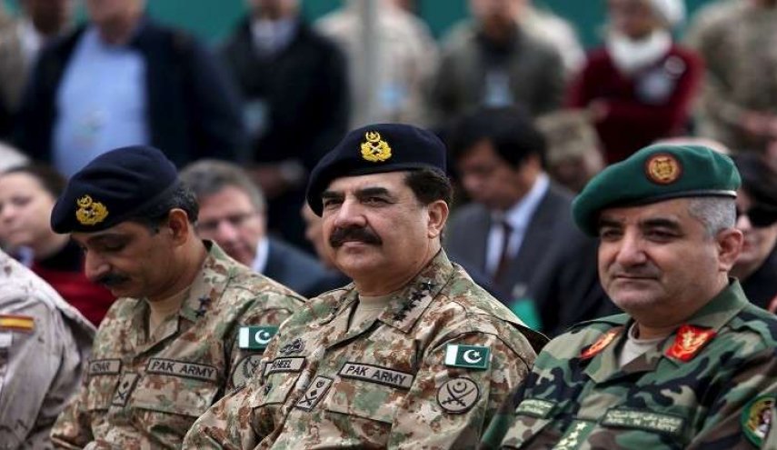 باكستان تقرر استجواب رئيس الاستخبارات الأسبق 