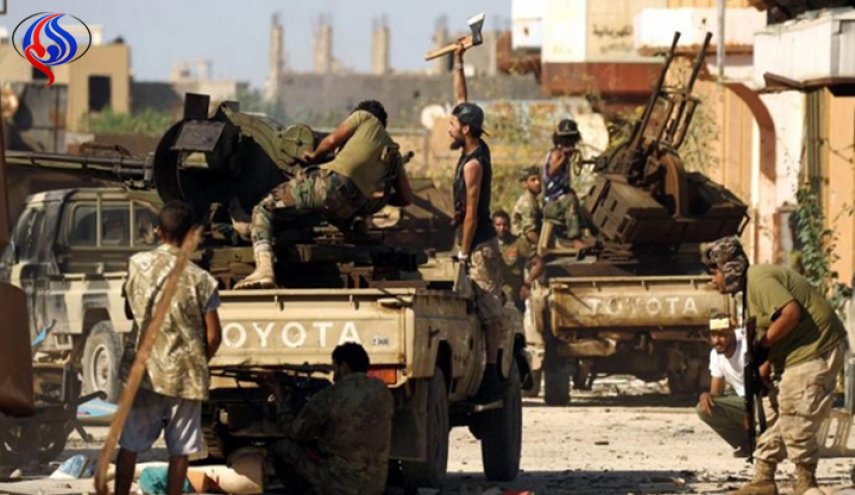 الجيش الليبي يسيطر على أجزاء من مدينة درنة المضطربة