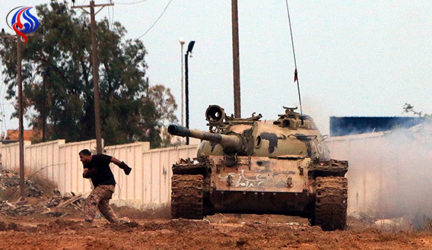 الجيش الليبي يسيطر على معقلين للجماعات المسلحة في درنة