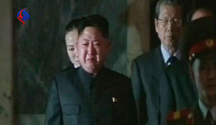 صورة مسربة.. لماذا بكى زعيم كوريا الشمالية؟
