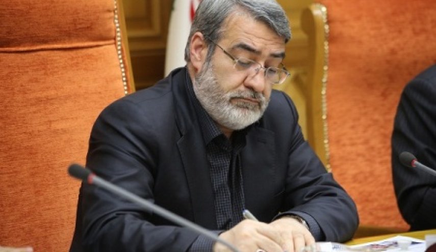وزير الداخلية الإيراني يوعز باتخاذ اجراءات سريعة لاغاثة المتضررين في حادث سنندج