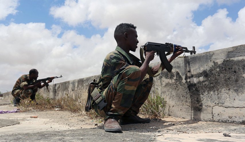 الصومال.. إصابة 7 جنود في تفجير انتحاري لسيارة ملغومة