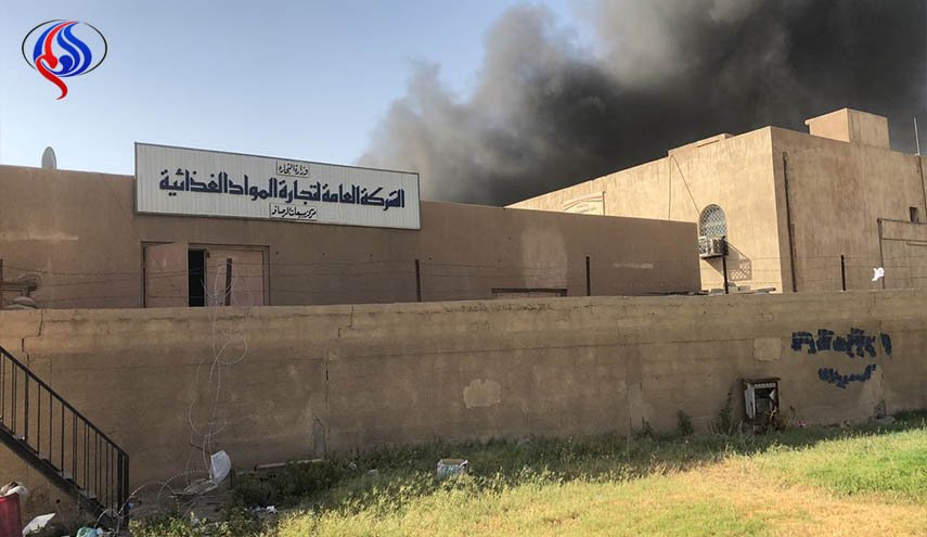 بالصور.. الحريق الذي طال صناديق الاقتراع ببغداد