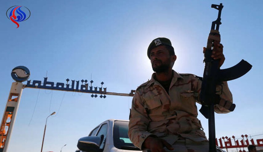 قوات حفتر تشن ضربات على جماعات مسلحة في شرق ليبيا