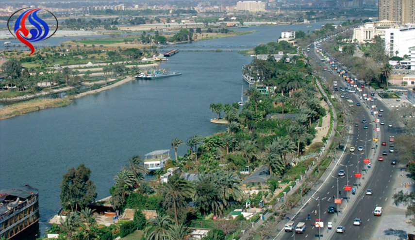 وزير الري: مصر بلد جاف.. تستورد المياه! 